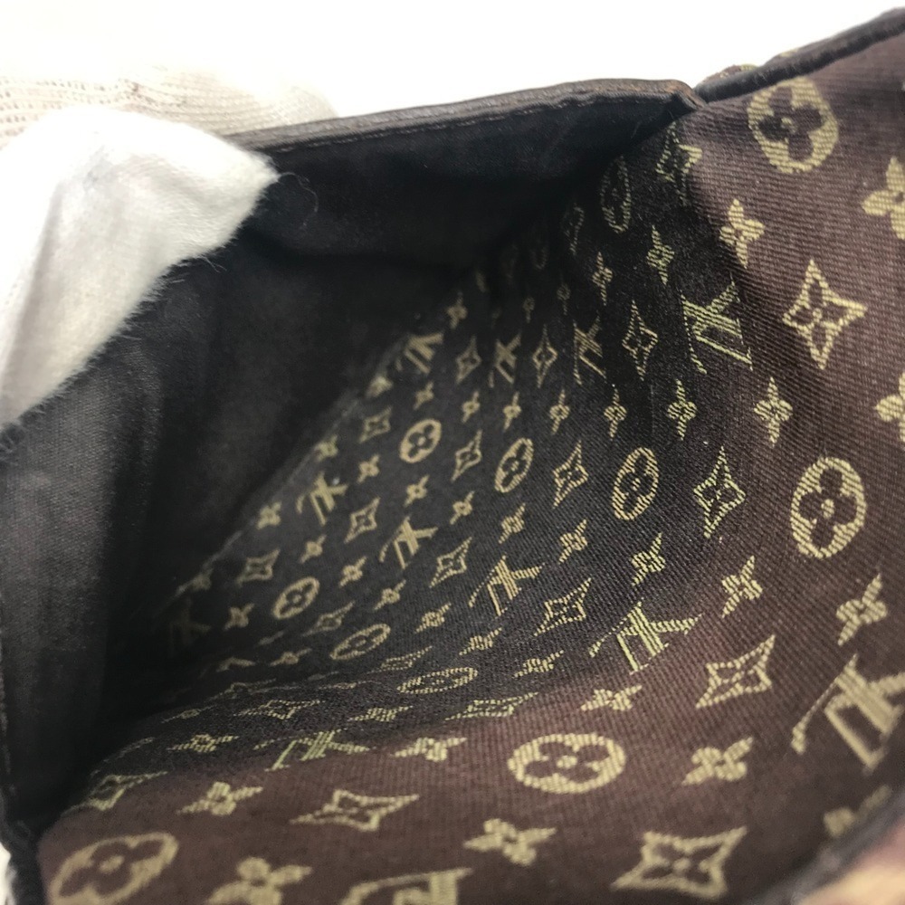 LOUIS VUITTON Brown Monogram Canvas Shoulder Bag - Picture 14 of 14